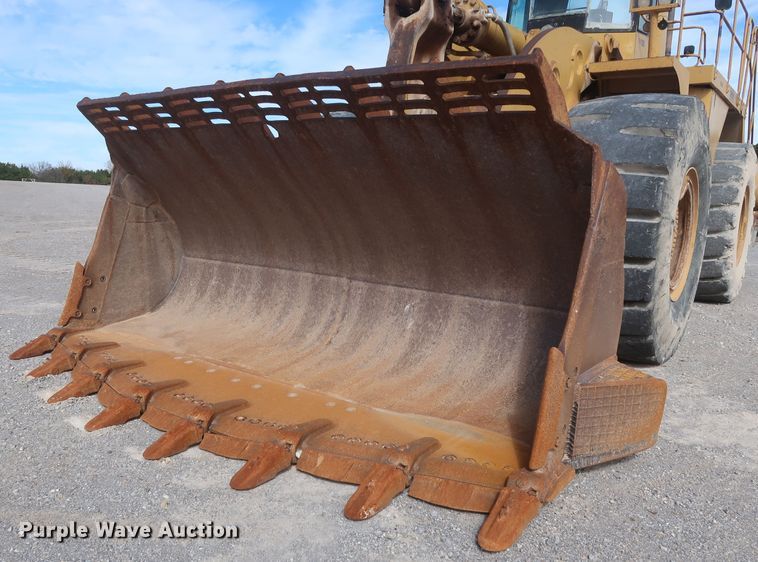 image for item DJ2259 1995 Caterpillar 990 Series II  wheel loader