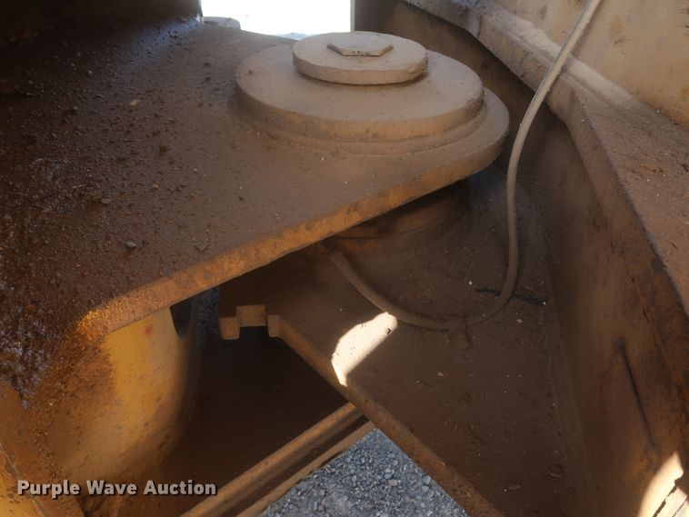 image for item DJ2259 1995 Caterpillar 990 Series II  wheel loader