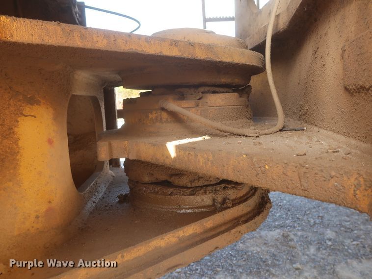 image for item DJ2259 1995 Caterpillar 990 Series II  wheel loader