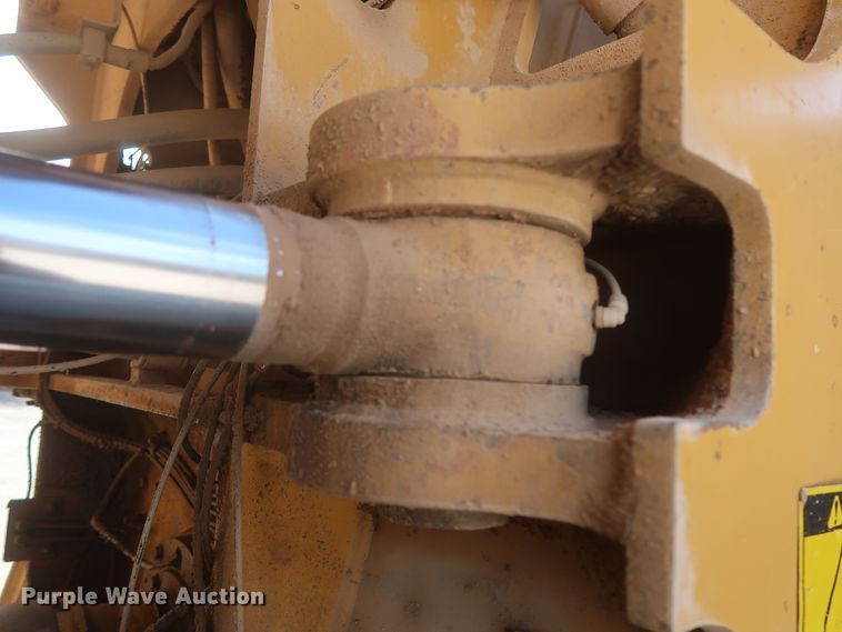 image for item DJ2259 1995 Caterpillar 990 Series II  wheel loader