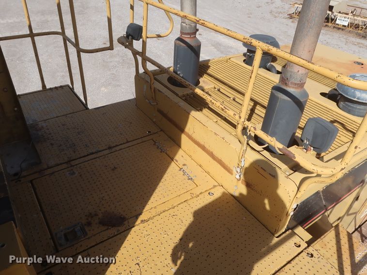 image for item DJ2259 1995 Caterpillar 990 Series II  wheel loader