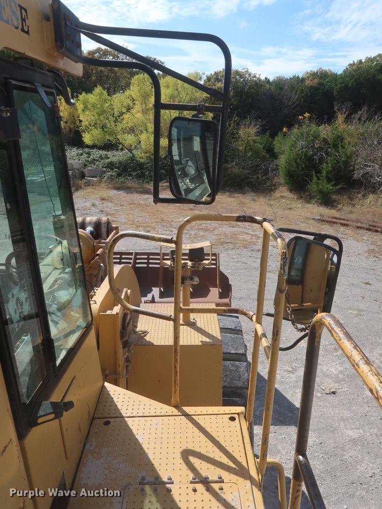 image for item DJ2259 1995 Caterpillar 990 Series II  wheel loader