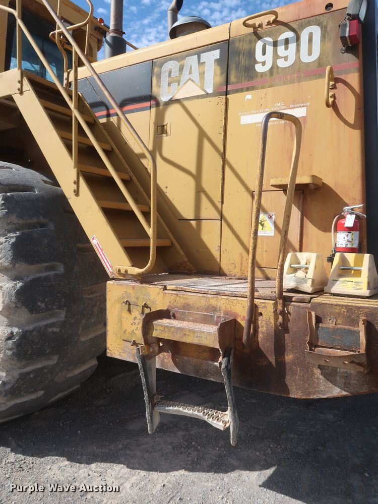 image for item DJ2259 1995 Caterpillar 990 Series II  wheel loader