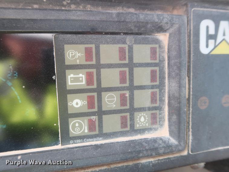 image for item DJ2259 1995 Caterpillar 990 Series II  wheel loader