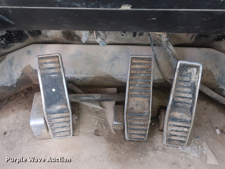 image for item DJ2259 1995 Caterpillar 990 Series II  wheel loader