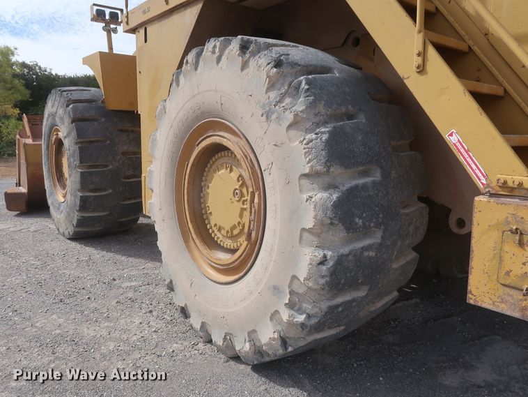 image for item DJ2259 1995 Caterpillar 990 Series II  wheel loader