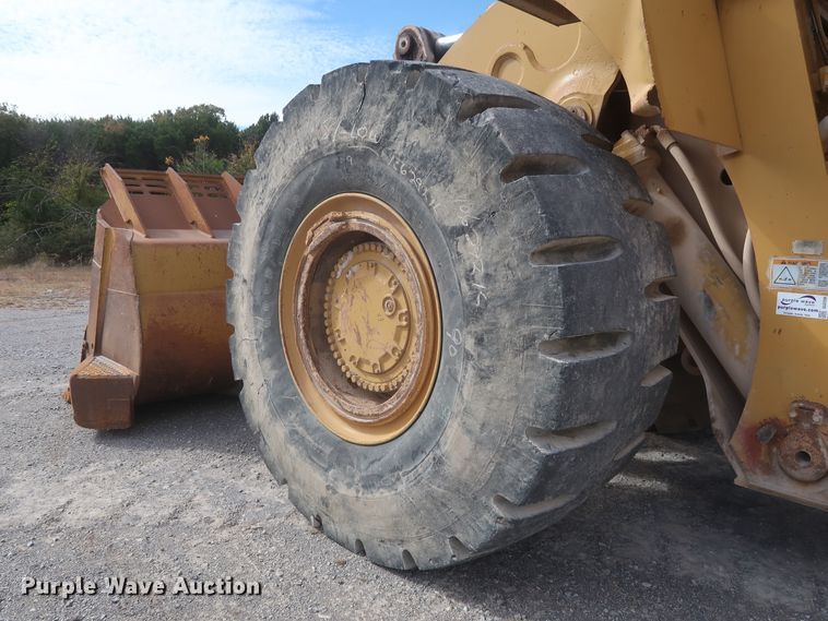 image for item DJ2259 1995 Caterpillar 990 Series II  wheel loader