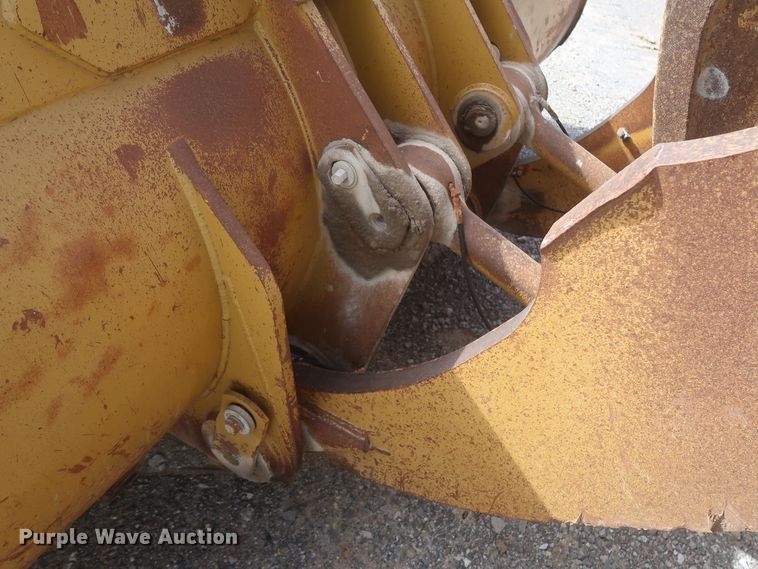 image for item DJ2260 2003 Caterpillar 980G Series II  wheel loader