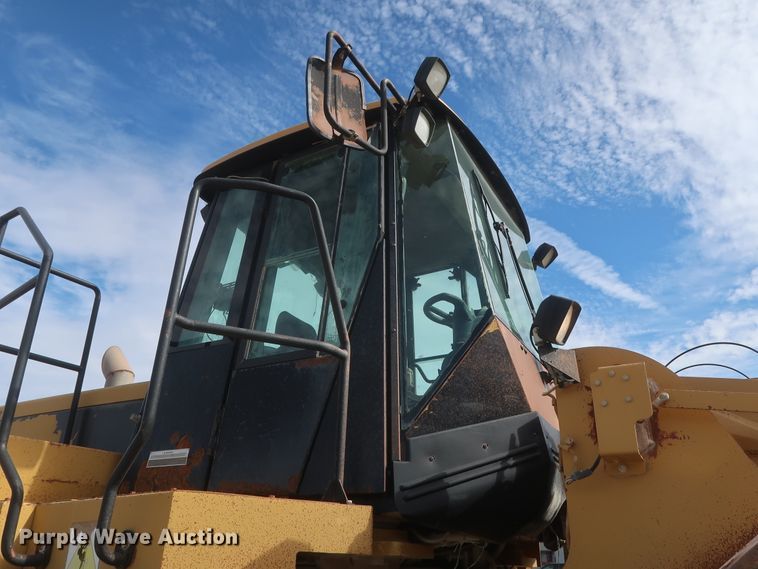 image for item DJ2260 2003 Caterpillar 980G Series II  wheel loader