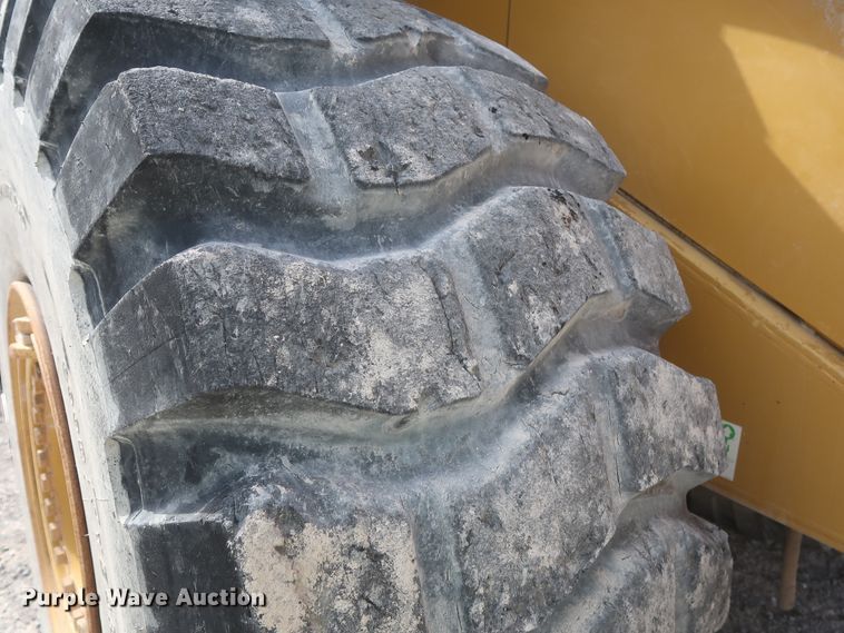 image for item DJ2260 2003 Caterpillar 980G Series II  wheel loader