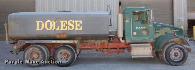 image for item DJ2261 2000 Kenworth W900  water truck