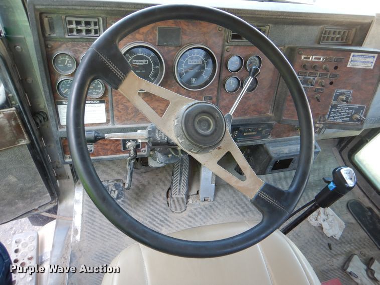 image for item DJ2261 2000 Kenworth W900  water truck