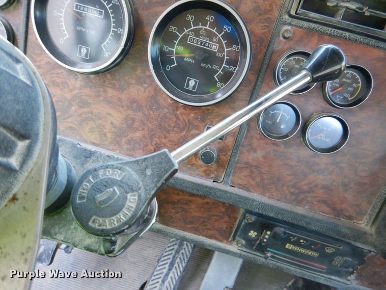 image for item DJ2261 2000 Kenworth W900  water truck