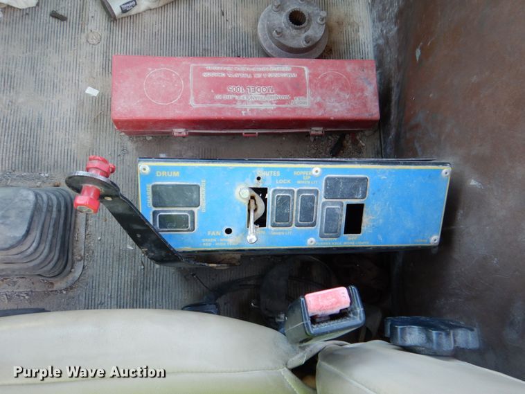 image for item DJ2261 2000 Kenworth W900  water truck