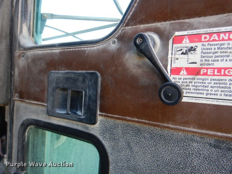 image for item DJ2261 2000 Kenworth W900  water truck