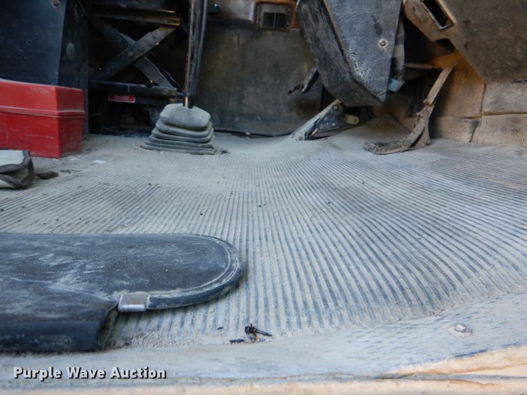 image for item DJ2261 2000 Kenworth W900  water truck