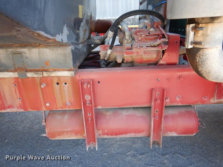 image for item DJ2261 2000 Kenworth W900  water truck