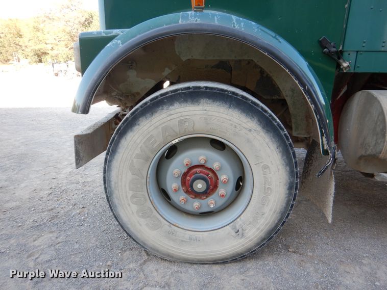 image for item DJ2261 2000 Kenworth W900  water truck