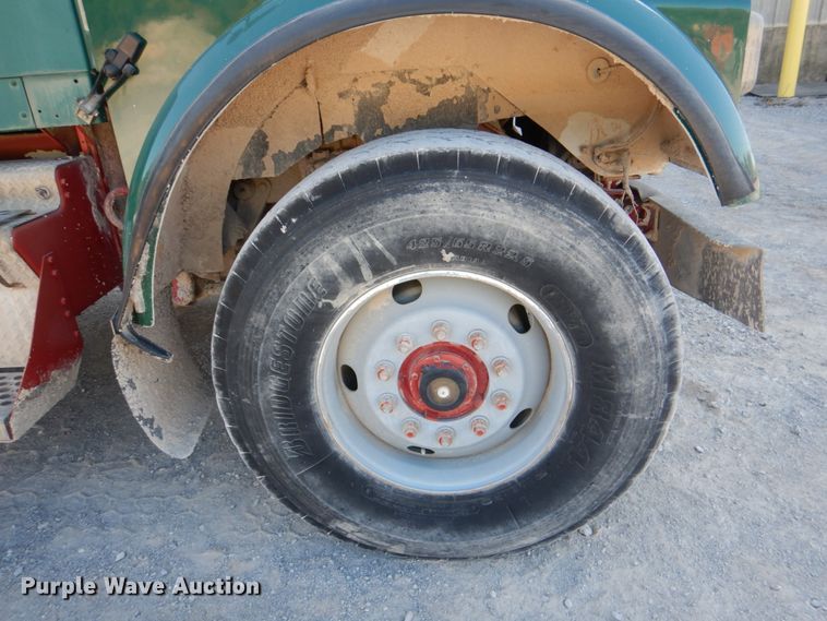 image for item DJ2261 2000 Kenworth W900  water truck