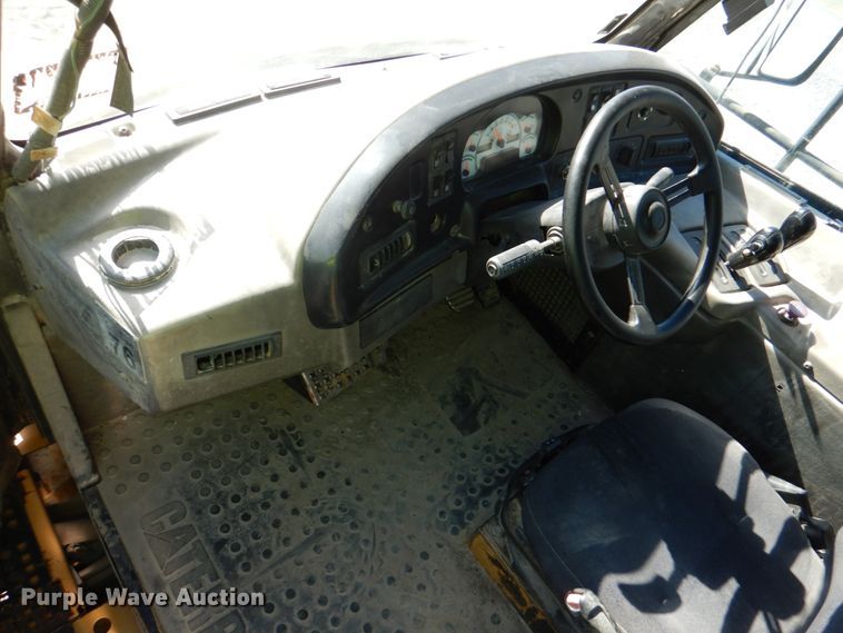 image for item DJ2266 2005 Caterpillar 730  haul truck