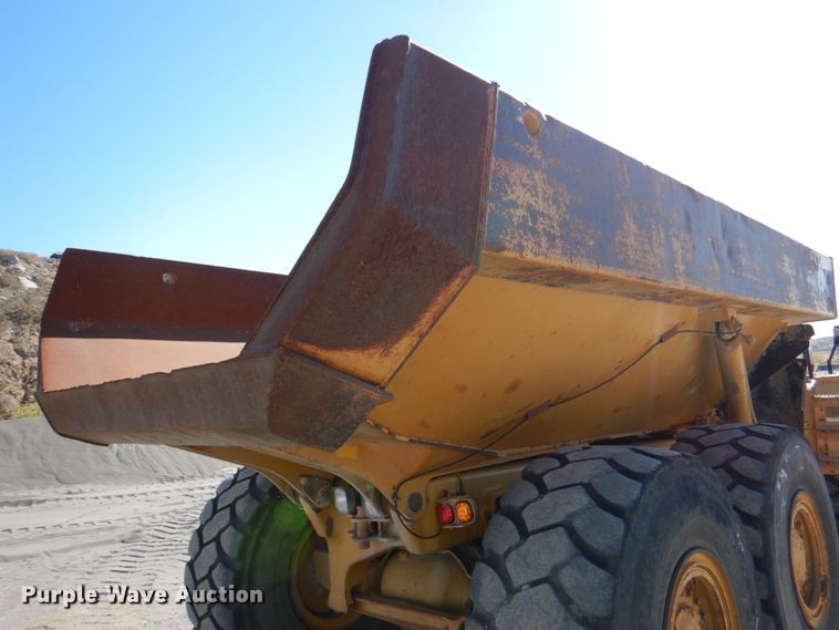 image for item DJ2266 2005 Caterpillar 730  haul truck