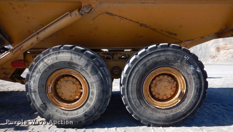 image for item DJ2266 2005 Caterpillar 730  haul truck