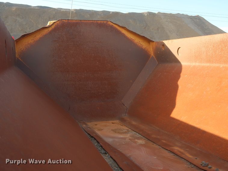 image for item DJ2266 2005 Caterpillar 730  haul truck