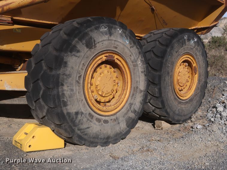 image for item DJ2266 2005 Caterpillar 730  haul truck
