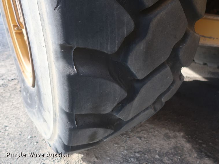 image for item DJ2266 2005 Caterpillar 730  haul truck