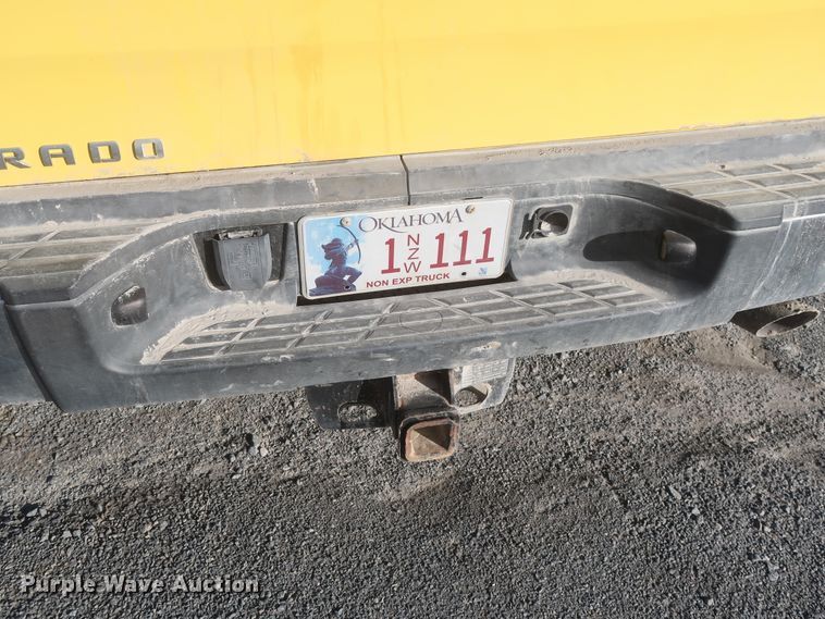 image for item DJ2267 2011 Chevrolet Silverado 2500HD  Crew Cab pickup truck