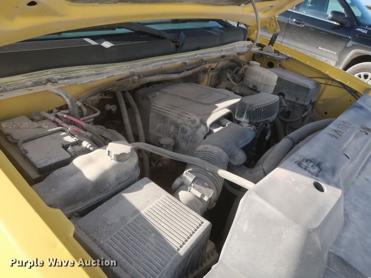 image for item DJ2267 2011 Chevrolet Silverado 2500HD  Crew Cab pickup truck