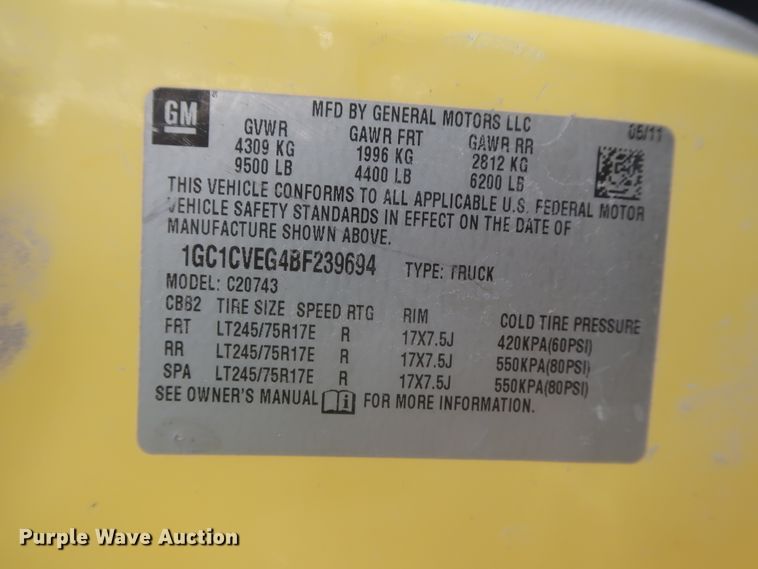 image for item DJ2267 2011 Chevrolet Silverado 2500HD  Crew Cab pickup truck