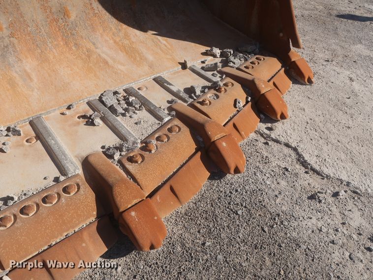 image for item DJ2270 2003 Caterpillar 990 Series II  wheel loader