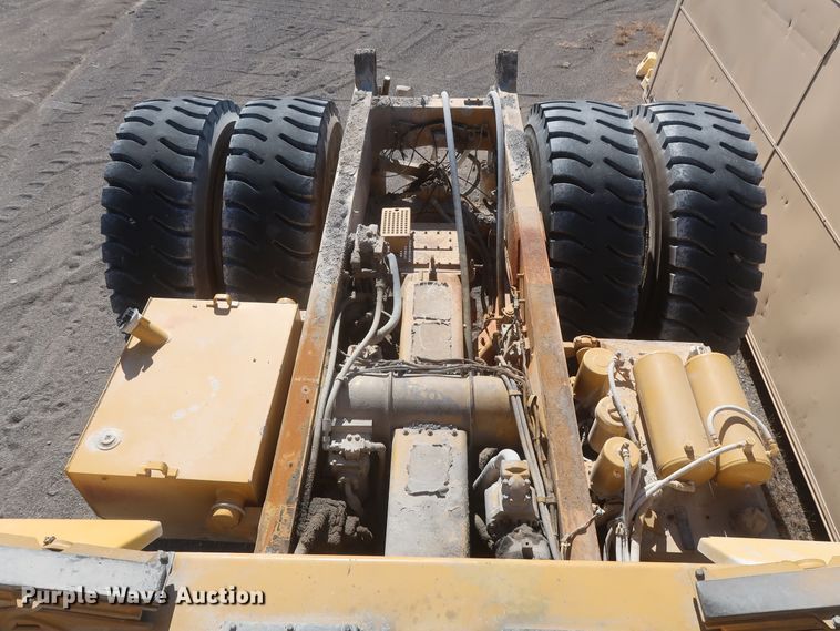 image for item DJ2272 1997 Caterpillar 773D  haul truck