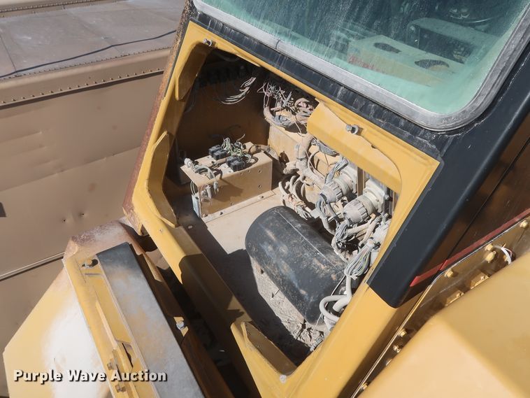 image for item DJ2272 1997 Caterpillar 773D  haul truck