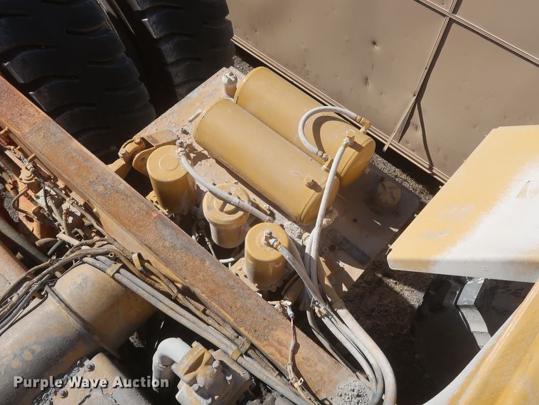 image for item DJ2272 1997 Caterpillar 773D  haul truck