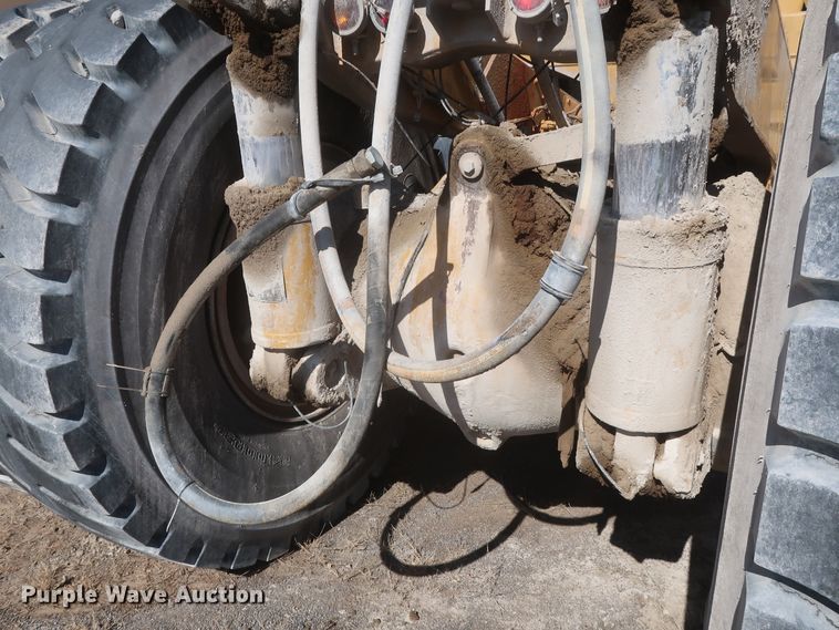 image for item DJ2272 1997 Caterpillar 773D  haul truck