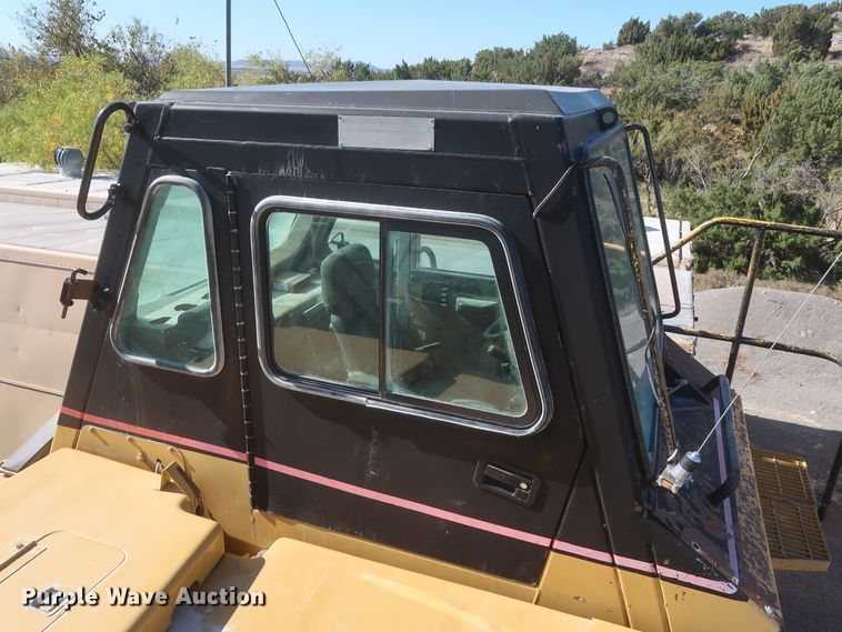 image for item DJ2272 1997 Caterpillar 773D  haul truck