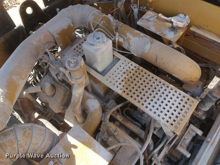 image for item DJ2272 1997 Caterpillar 773D  haul truck