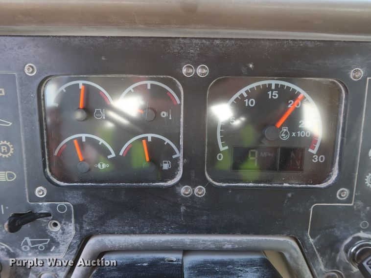 image for item DJ2272 1997 Caterpillar 773D  haul truck