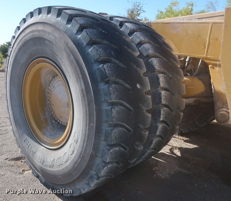 image for item DJ2272 1997 Caterpillar 773D  haul truck