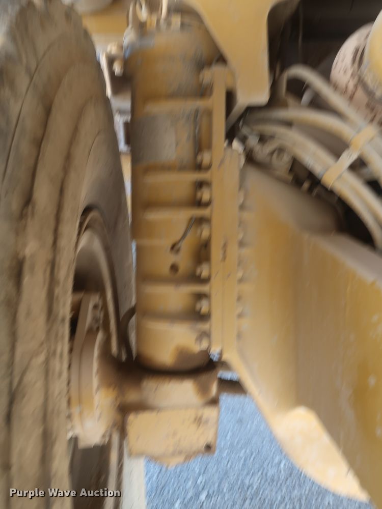 image for item DJ2278 2006 Caterpillar 773E  haul truck