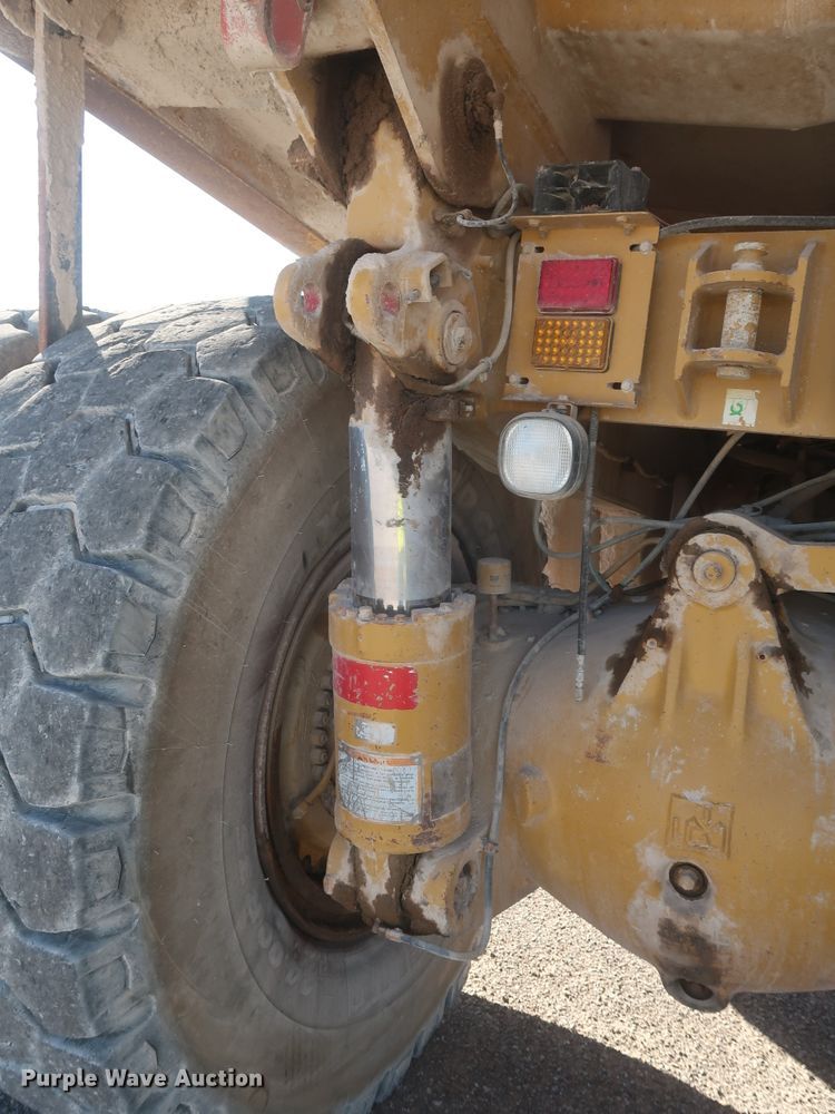 image for item DJ2278 2006 Caterpillar 773E  haul truck