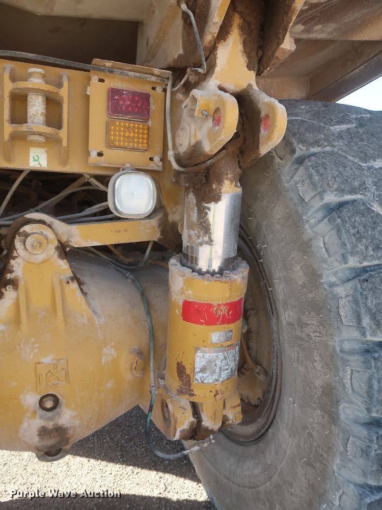 image for item DJ2278 2006 Caterpillar 773E  haul truck