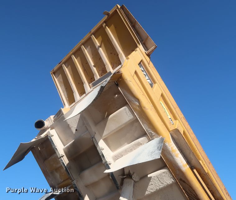 image for item DJ2278 2006 Caterpillar 773E  haul truck