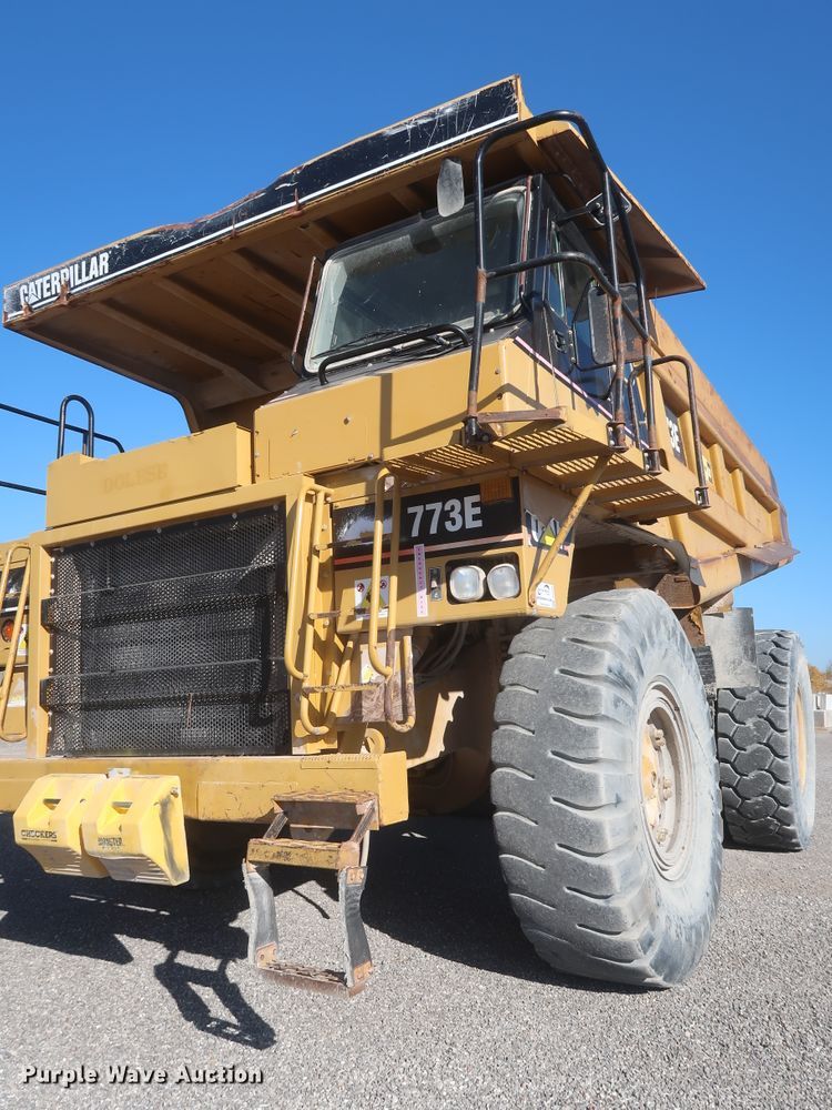 image for item DJ2278 2006 Caterpillar 773E  haul truck