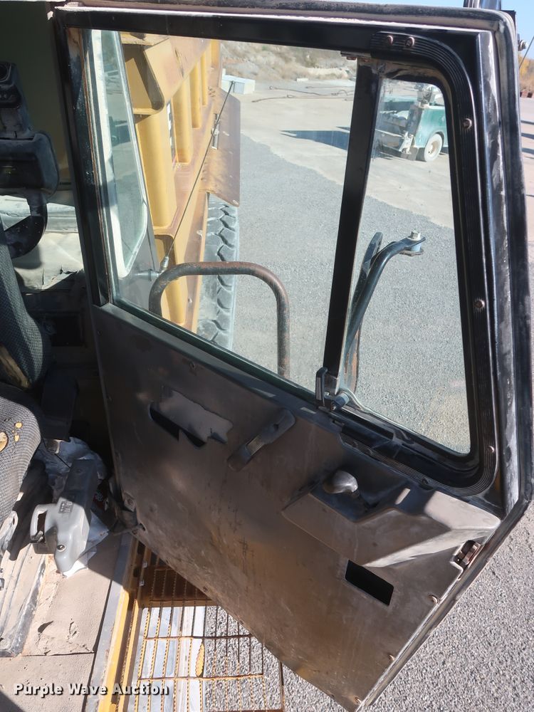 image for item DJ2278 2006 Caterpillar 773E  haul truck