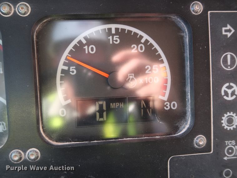 image for item DJ2278 2006 Caterpillar 773E  haul truck