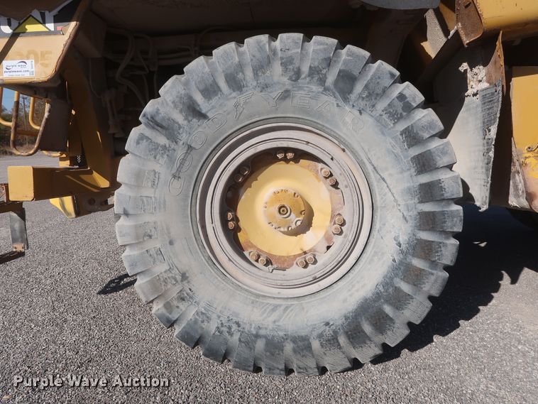 image for item DJ2278 2006 Caterpillar 773E  haul truck