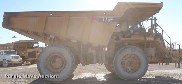 image for item DJ2279 2007 Caterpillar 775F  haul truck